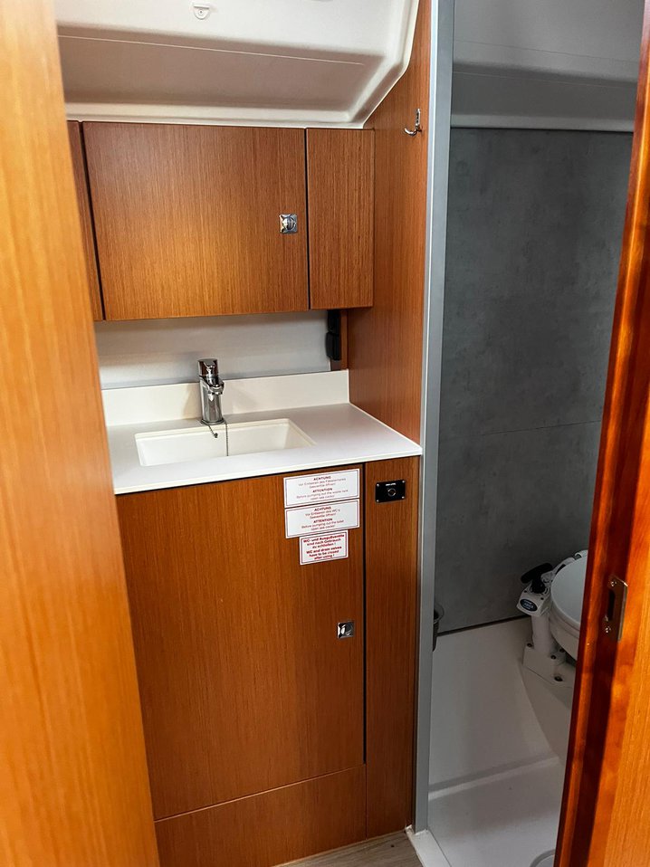 Photo #11 - Bavaria C42 (Calefijusa) en Vrsar - 36313