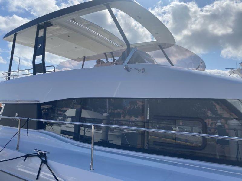 Photo #4 - Fountaine Pajot MY6 (Happy Place) in St. Petersburg - 36316