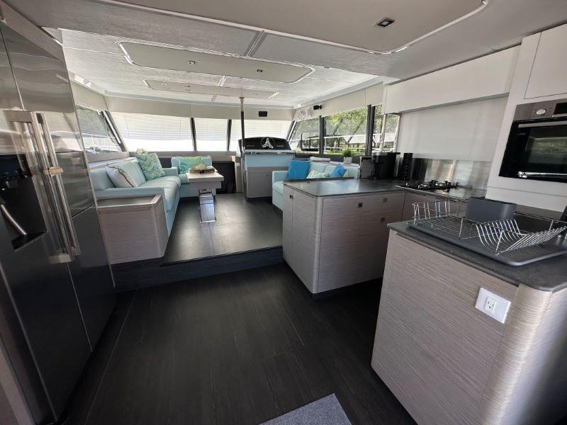 Photo #11 - Fountaine Pajot MY6 (Happy Place) in St. Petersburg - 36316