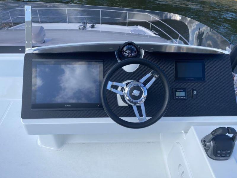 Photo #17 - Fountaine Pajot MY6 (Happy Place) in St. Petersburg - 36316