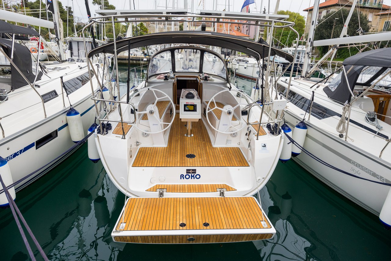 Photo #2 - Bavaria Cruiser 34 Style - 3 cab. (Roko) in Zadar - 36359