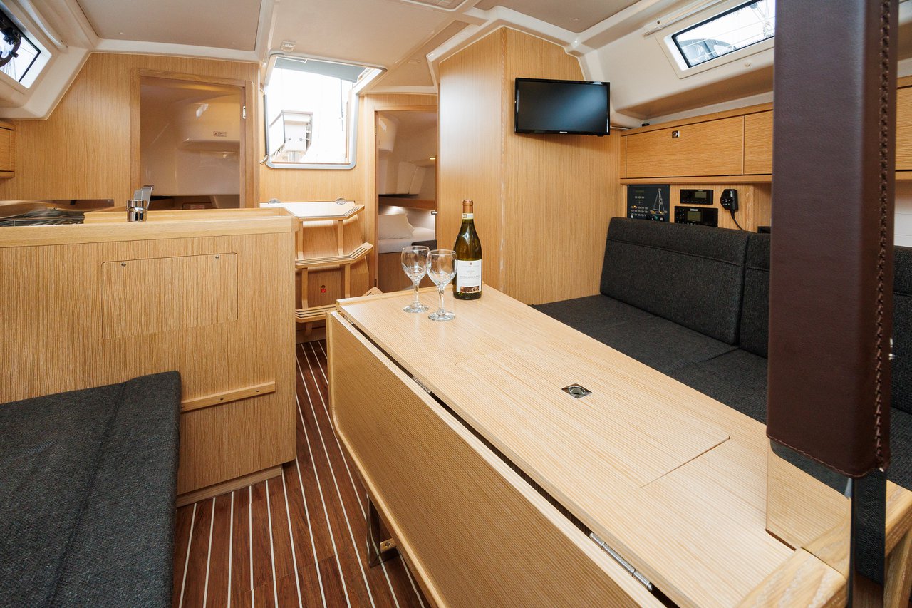 Photo #9 - Bavaria Cruiser 34 Style - 3 cab. (Roko) in Zadar - 36359