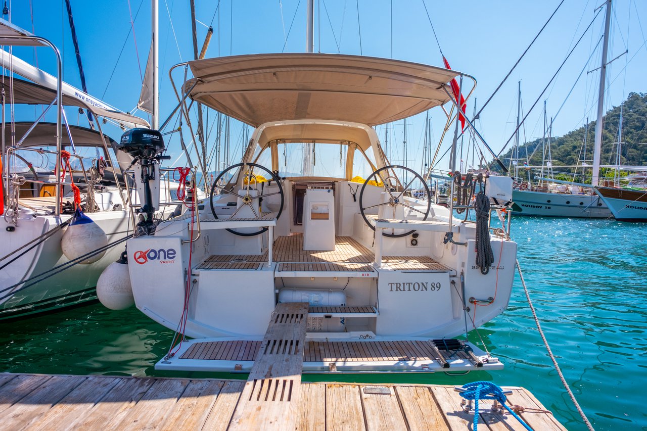 Photo #4 - Oceanis 38.1 (Triton 89) in Fethiye - 36364