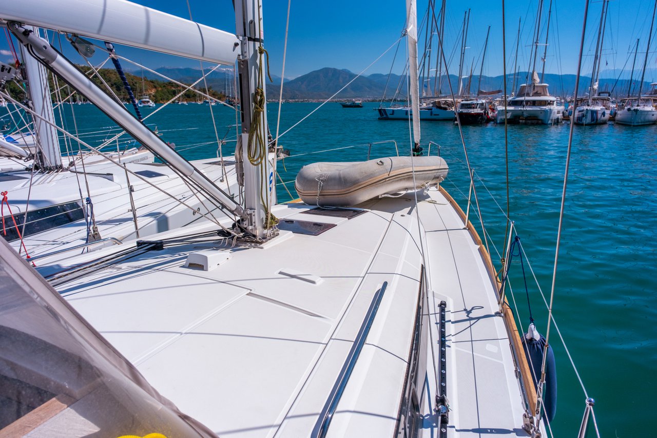 Photo #8 - Oceanis 38.1 (Triton 89) in Fethiye - 36364