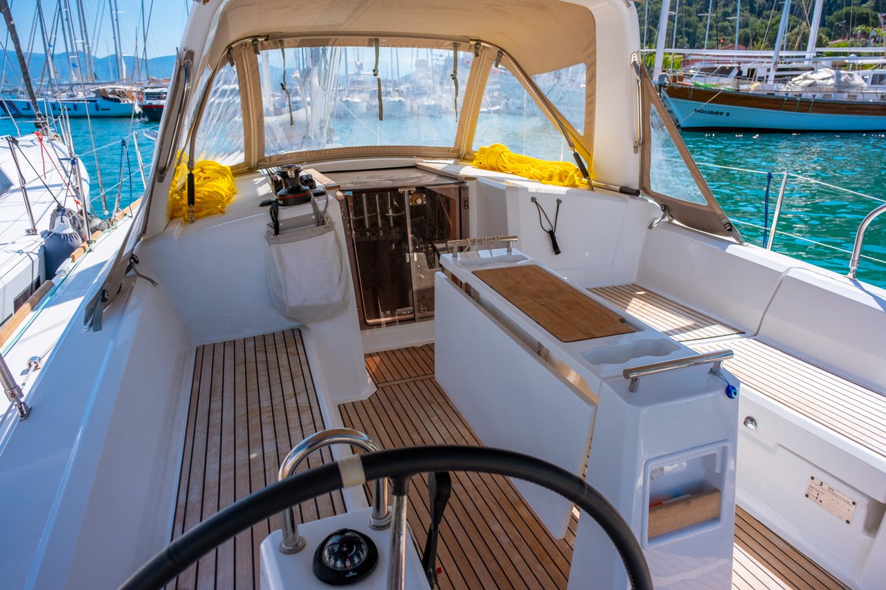 Photo #10 - Oceanis 38.1 (Triton 89) in Fethiye - 36364
