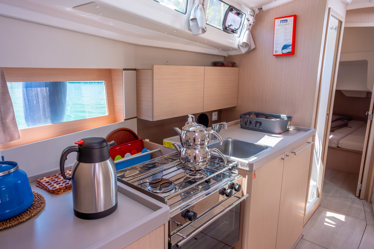 Photo #24 - Oceanis 38.1 (Triton 89) in Fethiye - 36364