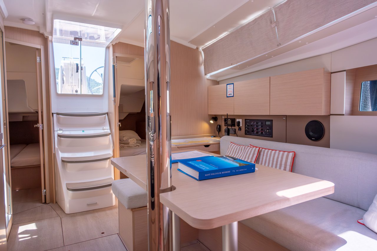 Photo #26 - Oceanis 38.1 (Triton 89) in Fethiye - 36364
