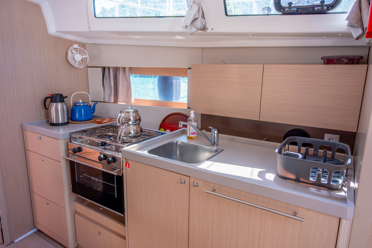 Photo #31 - Oceanis 38.1 (Triton 89) in Fethiye - 36364