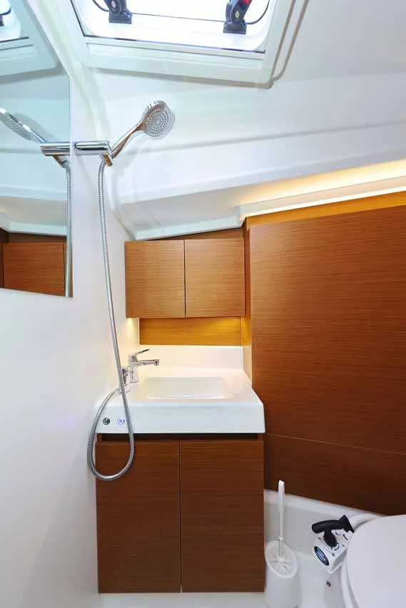 Sun Odyssey 380 Performance (Mymia)  - 21