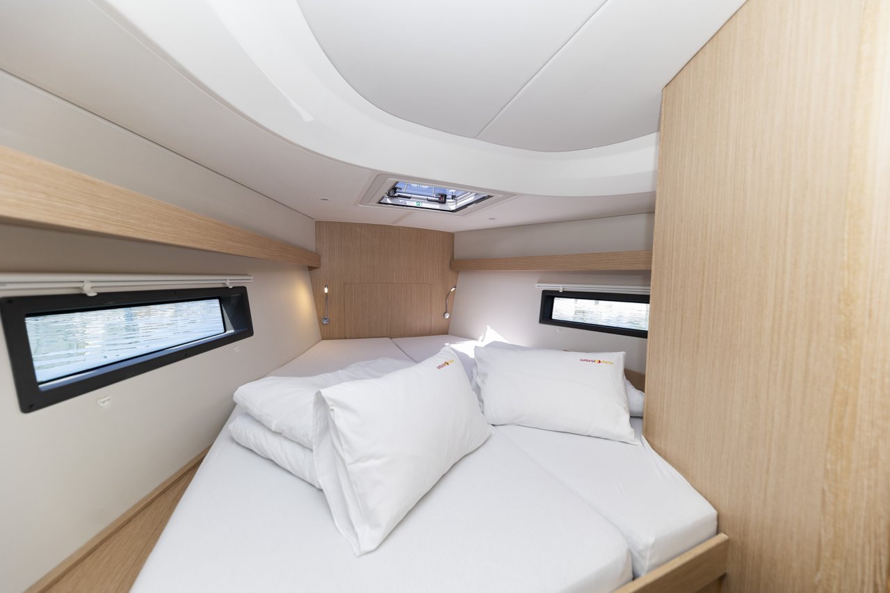 Photo #26 - Bavaria C42 (Maraschino) en Zadar - 36372