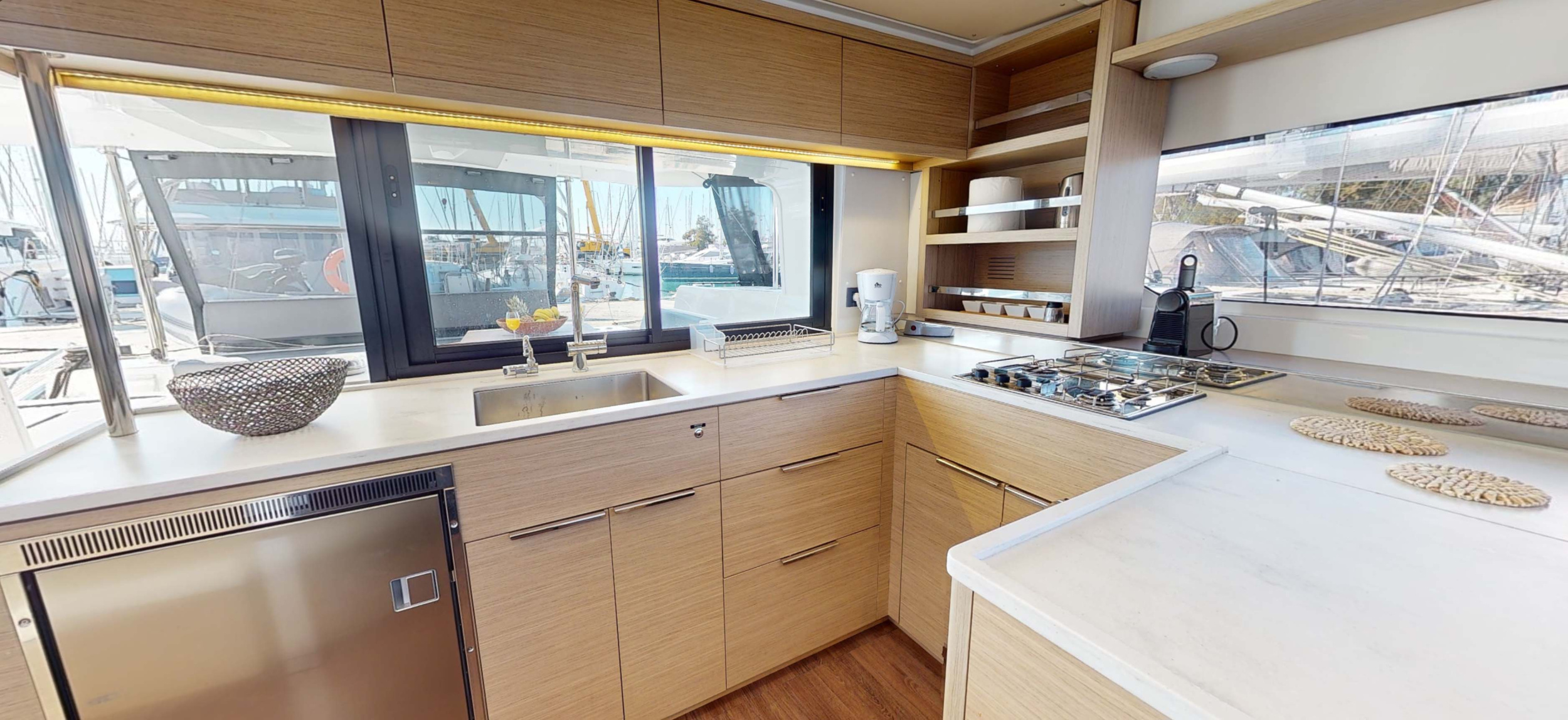 Photo #7 - Lagoon 46 Fly (PRESTIGE) in Atene - 36377
