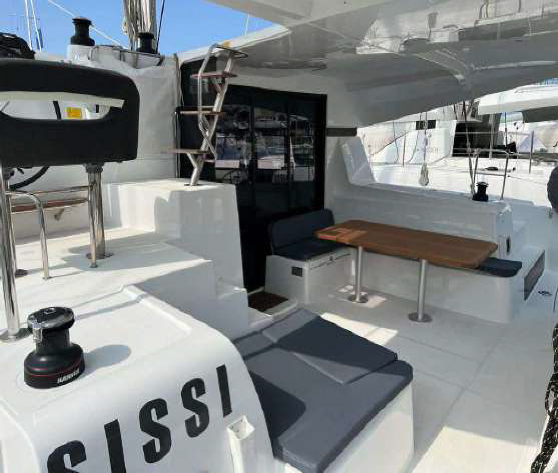 Photo #5 - Lagoon 42 - 4 + 2 cab. (PRESTIGE) in Capo d'Orlando - 36378