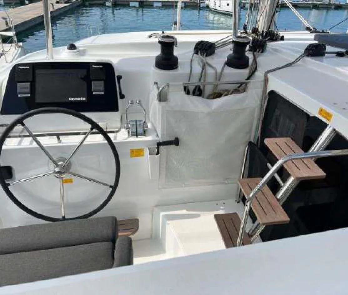 Lagoon 42 - 4 + 2 cab. (PRESTIGE)  - 6