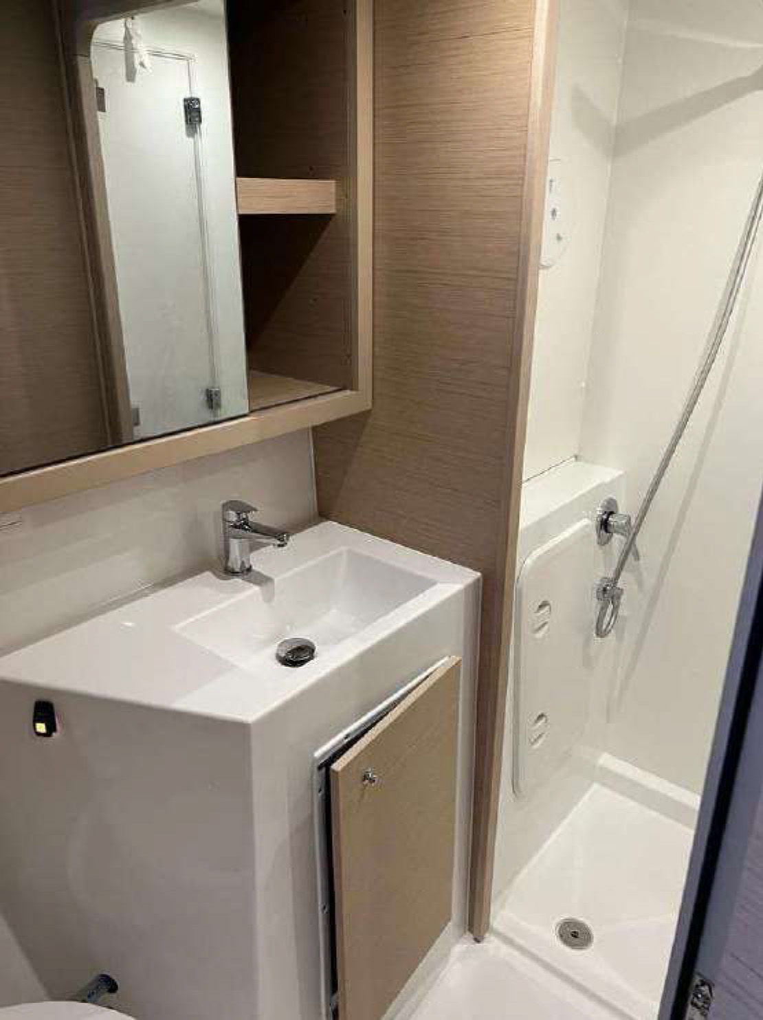 Photo #16 - Lagoon 42 - 4 + 2 cab. (PRESTIGE) in Capo d'Orlando - 36378