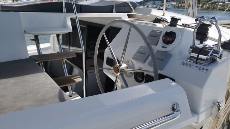Photo #8 - Fountaine Pajot Astrea 42 - 4 + 2 cab. (PRESTIGE) in Propriano - 36387