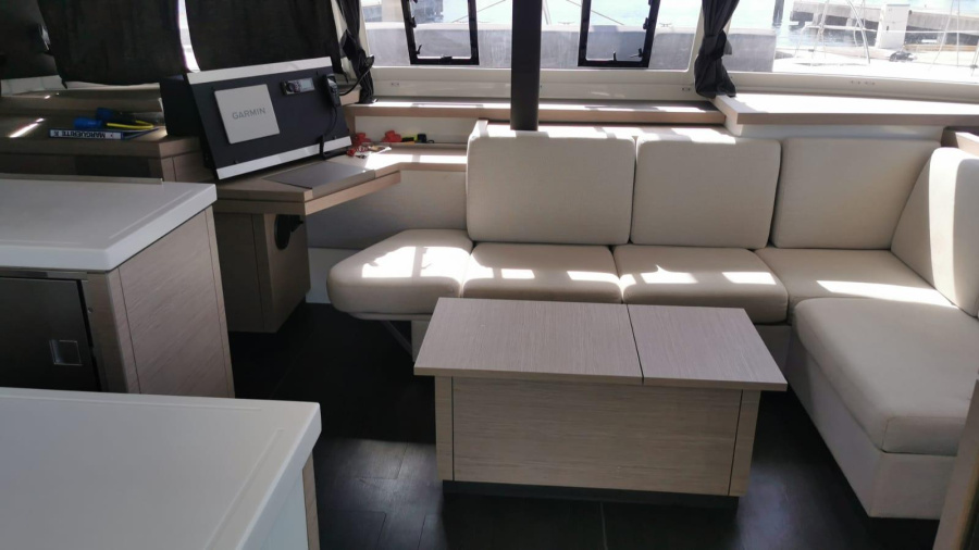 Photo #10 - Fountaine Pajot Astrea 42 - 4 + 2 cab. (PRESTIGE) in Propriano - 36387