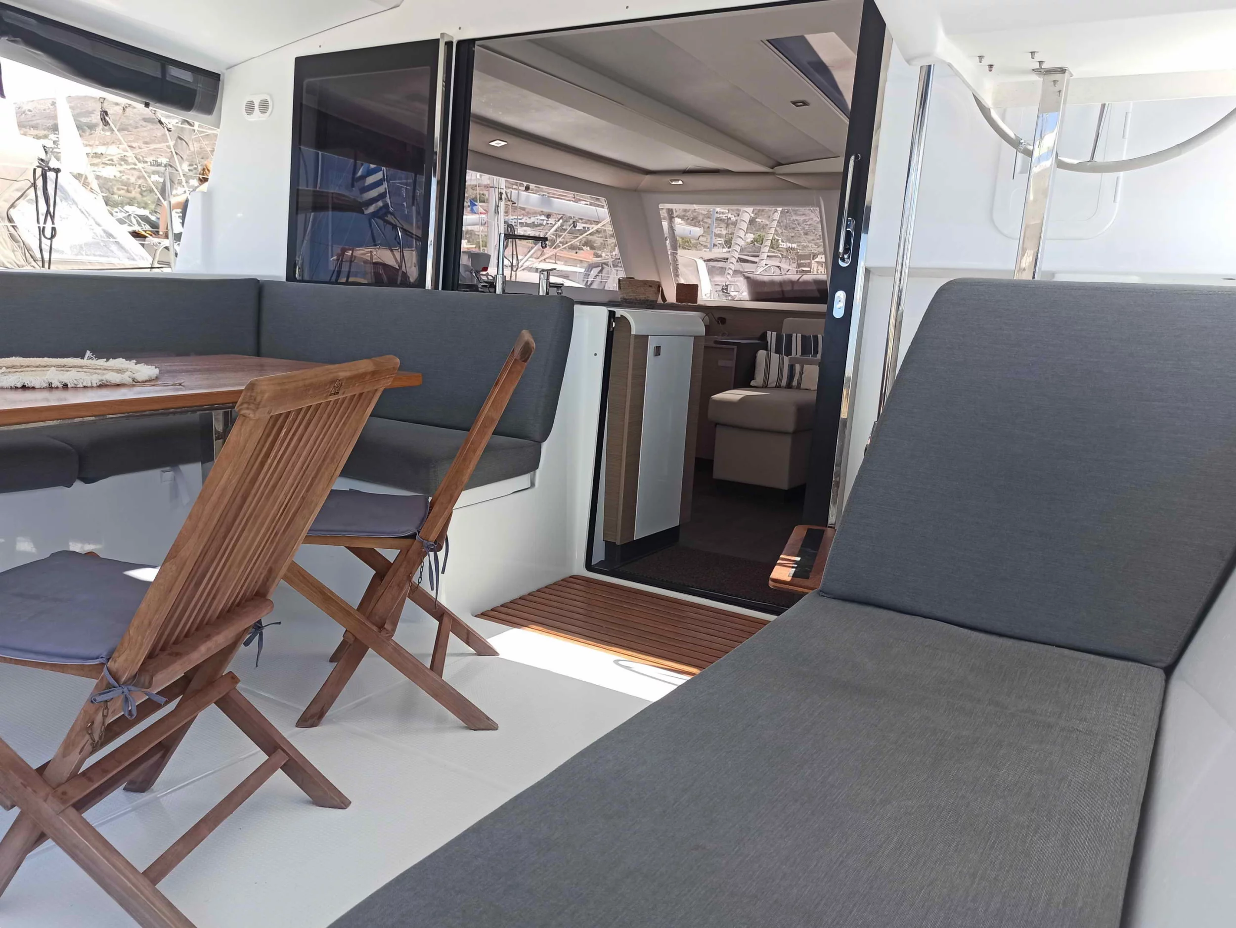 Fountaine Pajot Isla 40 - 4 + 1 cab. (PRESTIGE)  - 3