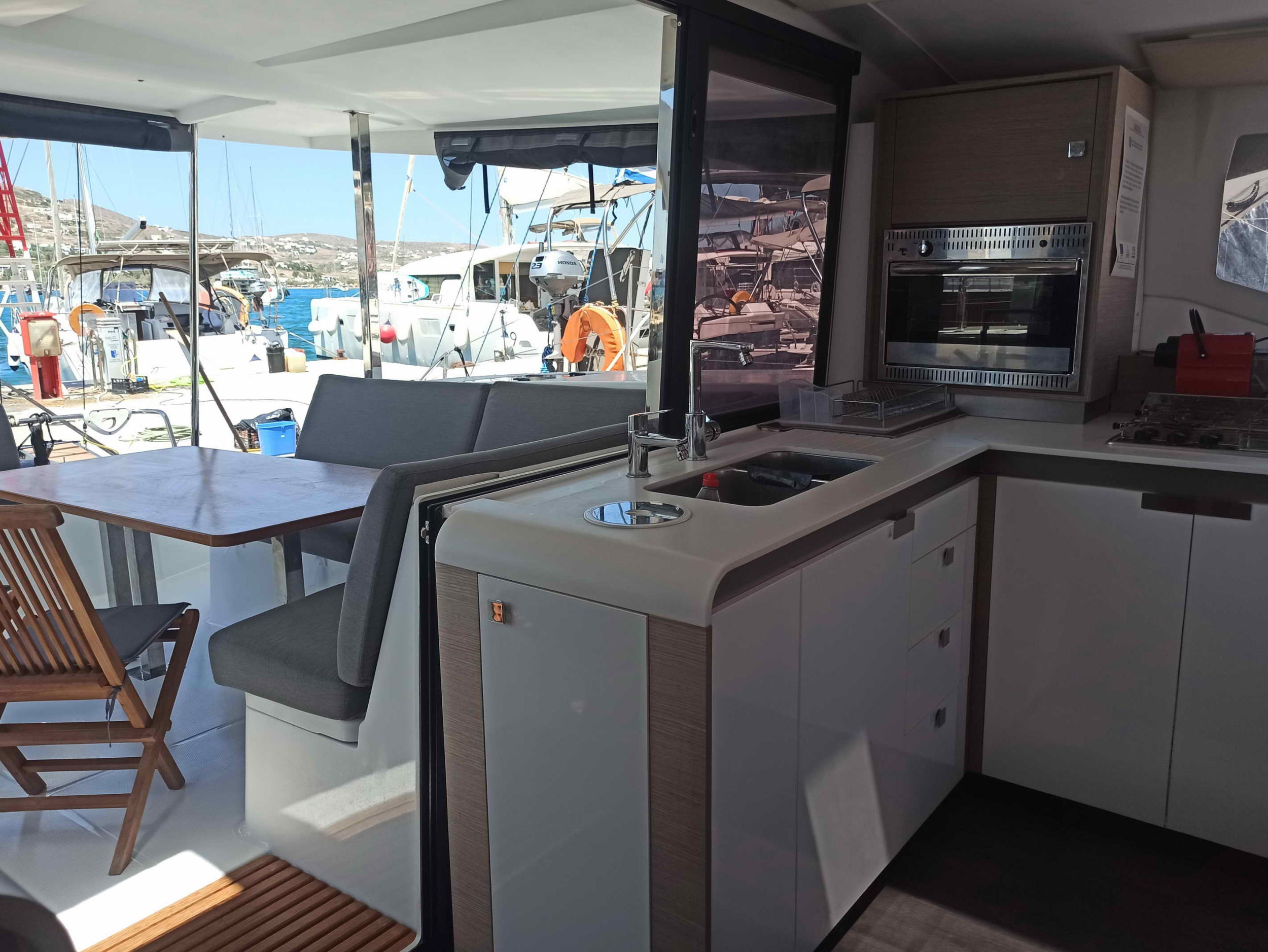Photo #11 - Fountaine Pajot Isla 40 - 4 + 1 cab. (PRESTIGE) in Paros - 36388