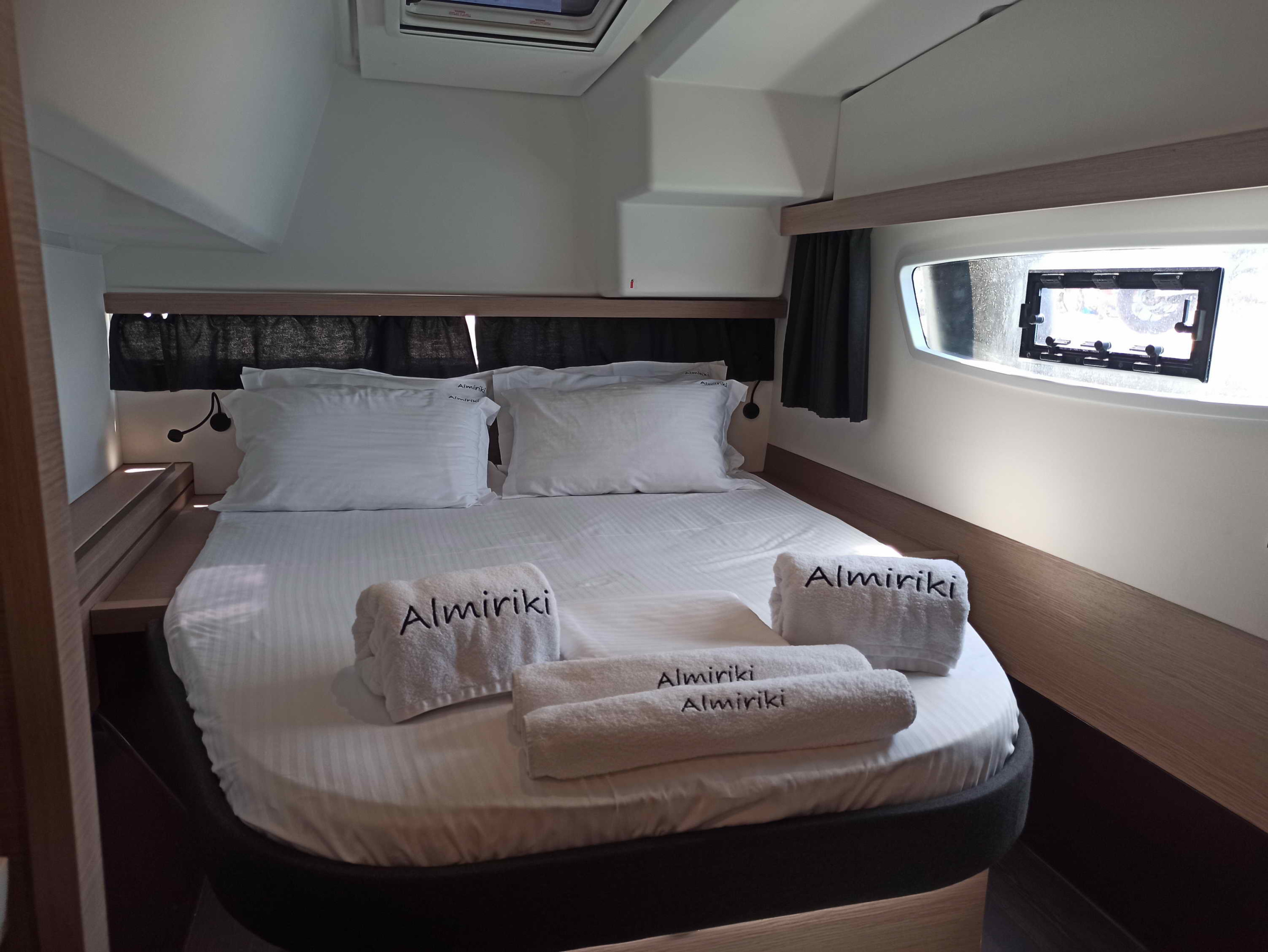 Photo #12 - Fountaine Pajot Isla 40 - 4 + 1 cab. (PRESTIGE) in Paros - 36388