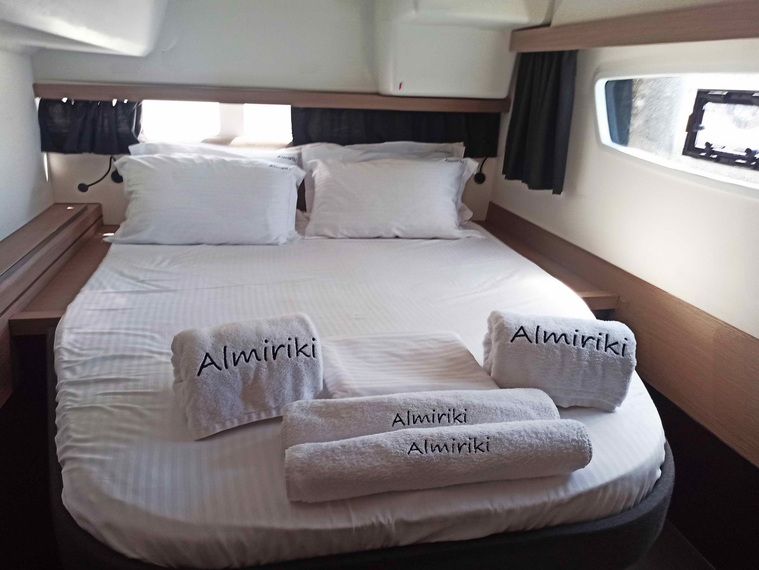 Photo #13 - Fountaine Pajot Isla 40 - 4 + 1 cab. (PRESTIGE) in Paros - 36388