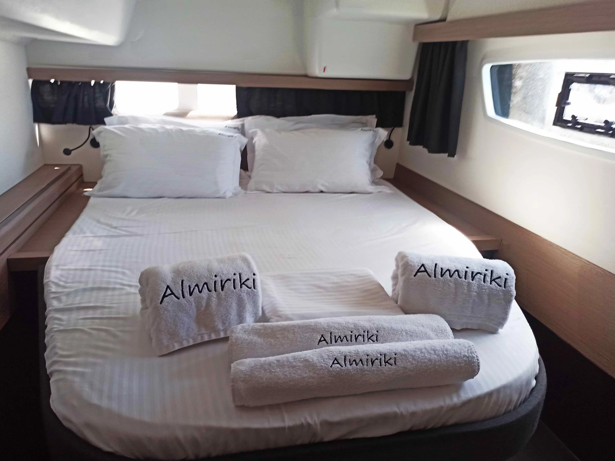 Fountaine Pajot Isla 40 - 4 + 1 cab. (PRESTIGE)  - 12
