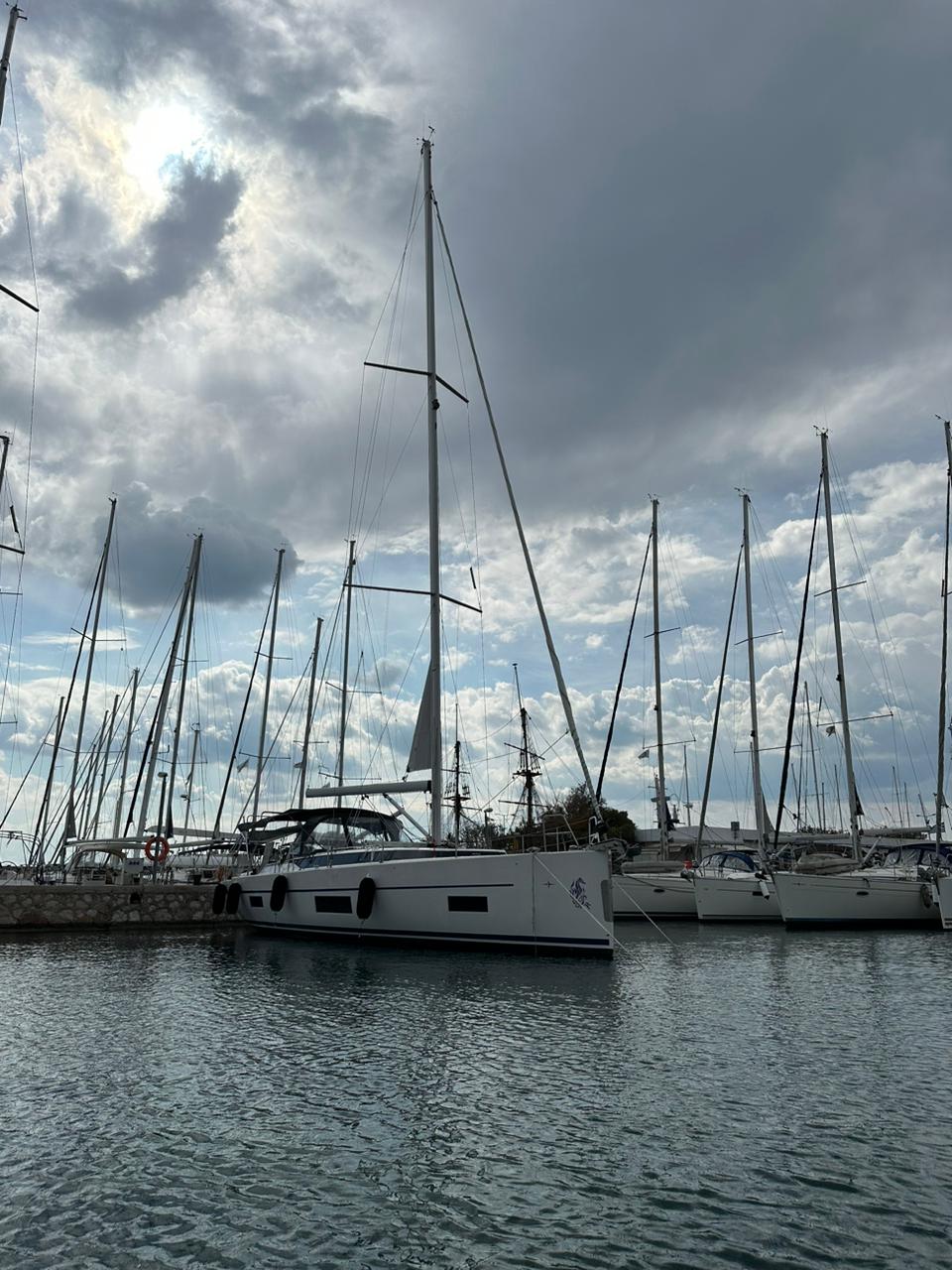 Photo #4 - Bavaria C45 Holiday (PRESTIGE) in Athen - 36389