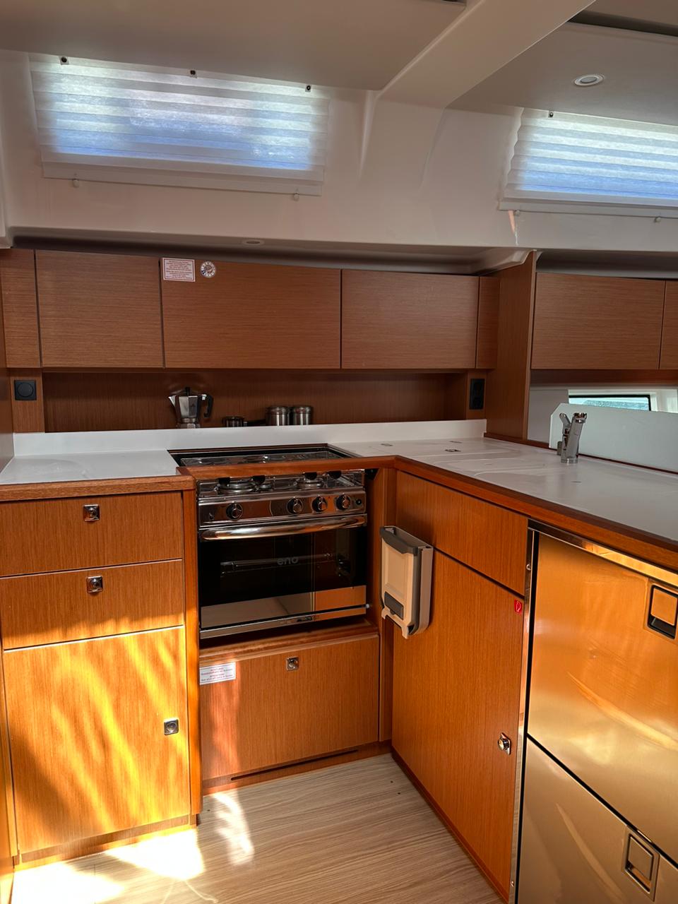 Photo #7 - Bavaria C45 Holiday (PRESTIGE) in Athen - 36389