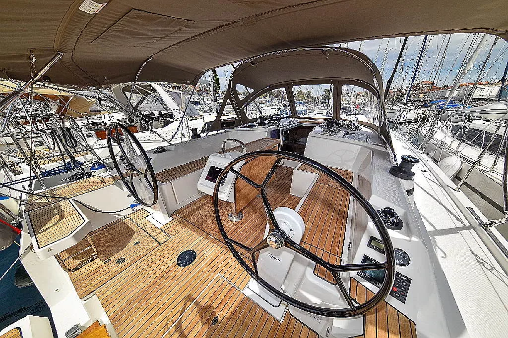 Bavaria C42 (PRESTIGE)  - 7