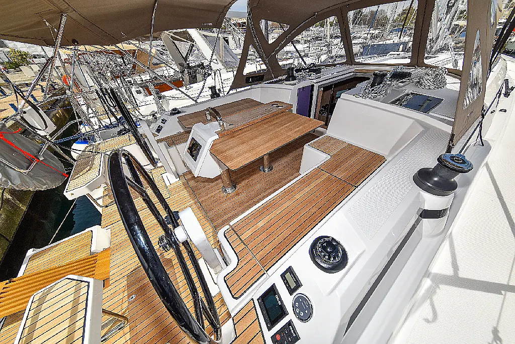 Photo #13 - Bavaria C42 (PRESTIGE) in Zadar - 36392