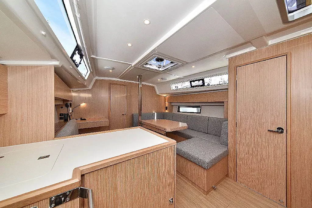 Bavaria C42 (PRESTIGE)  - 14
