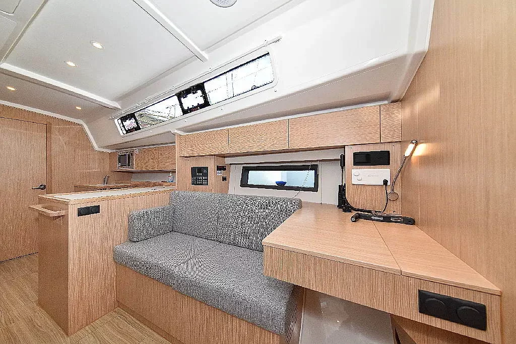 Bavaria C42 (PRESTIGE)  - 18