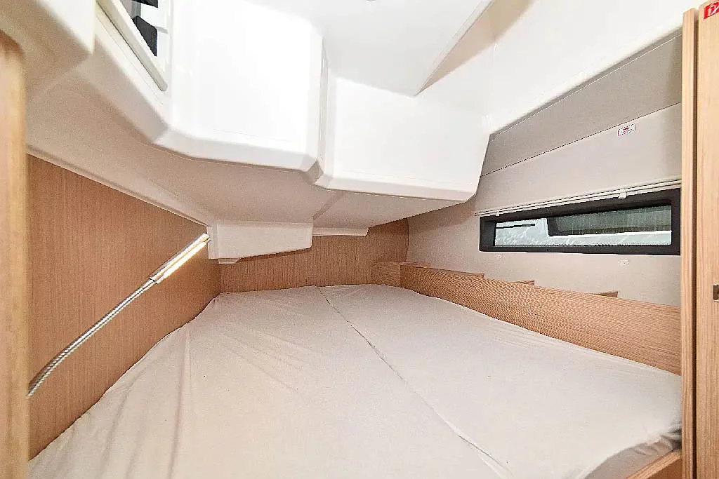Bavaria C42 (PRESTIGE)  - 26