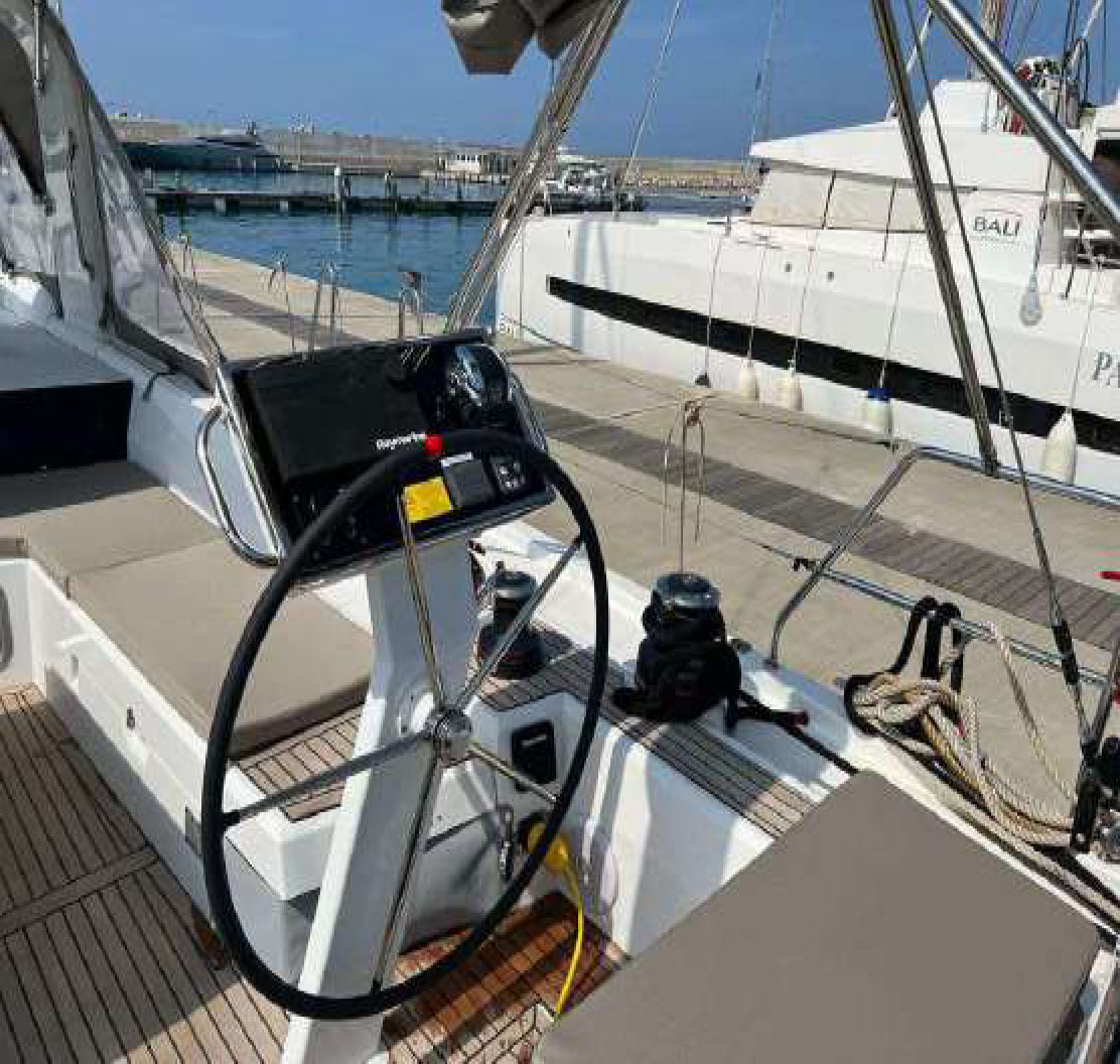 Photo #6 - Oceanis 51.1 - 5 + 1 cab. (PRESTIGE) en Capo d'Orlando - 36396