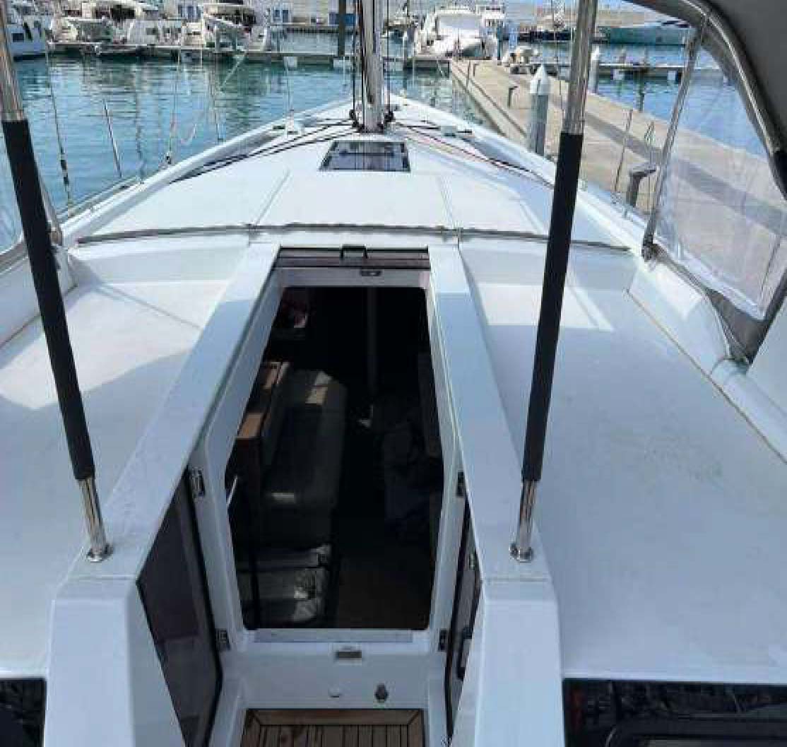 Photo #9 - Oceanis 51.1 - 5 + 1 cab. (PRESTIGE) en Capo d'Orlando - 36396