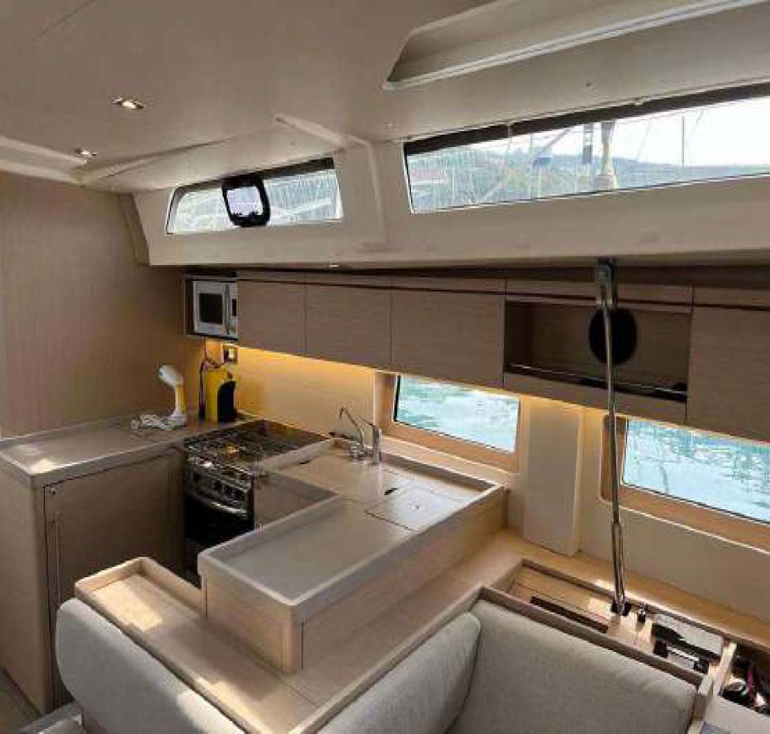 Photo #10 - Oceanis 51.1 - 5 + 1 cab. (PRESTIGE) en Capo d'Orlando - 36396