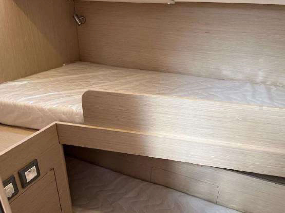 Photo #21 - Oceanis 51.1 - 5 + 1 cab. (PRESTIGE) en Capo d'Orlando - 36396
