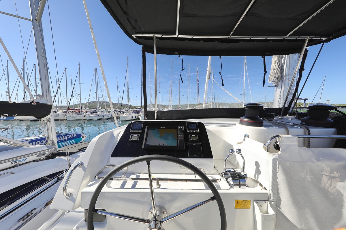 Photo #5 - Lagoon 42 - 4 + 2 cab. (Sail la Vie) in Pirovac - 36423