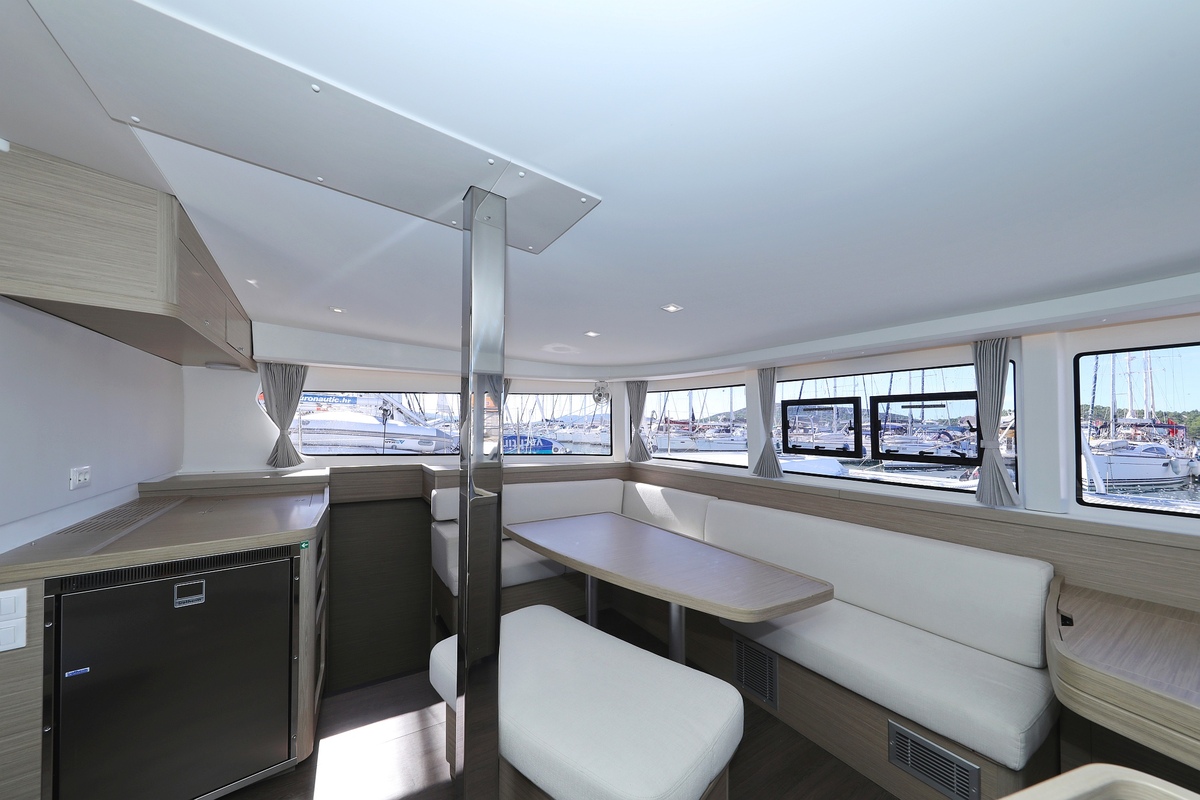 Photo #11 - Lagoon 42 - 4 + 2 cab. (Sail la Vie) in Pirovac - 36423