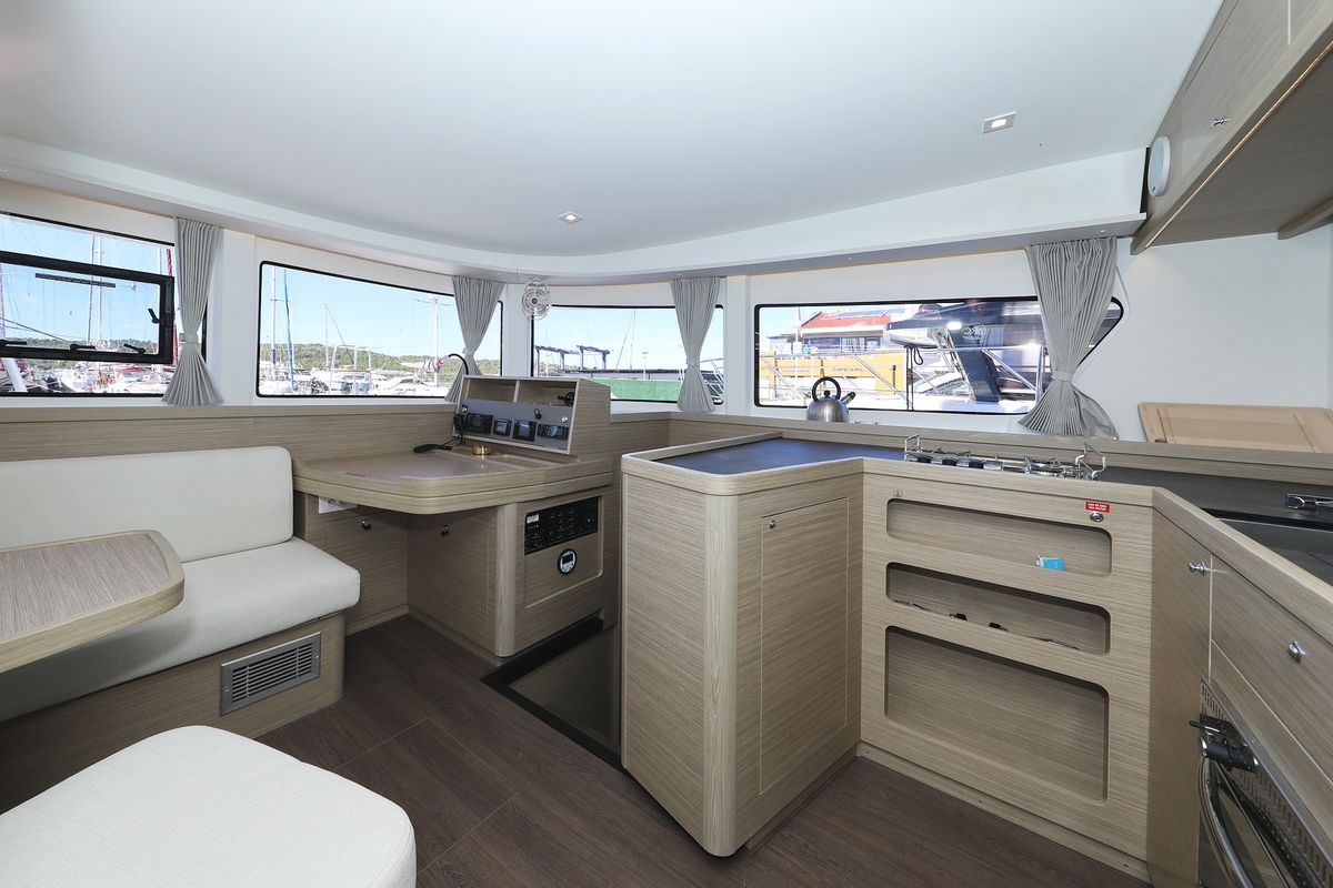 Photo #13 - Lagoon 42 - 4 + 2 cab. (Sail la Vie) in Pirovac - 36423