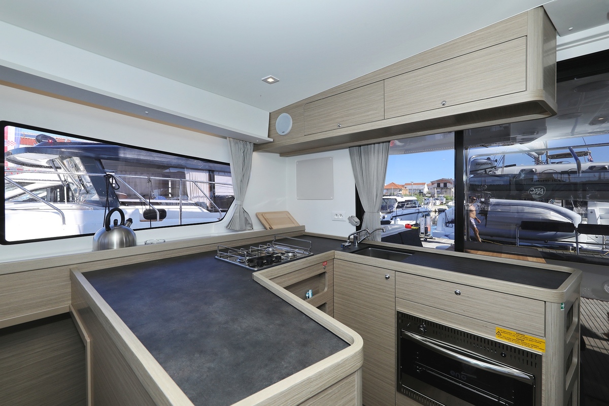 Photo #14 - Lagoon 42 - 4 + 2 cab. (Sail la Vie) in Pirovac - 36423