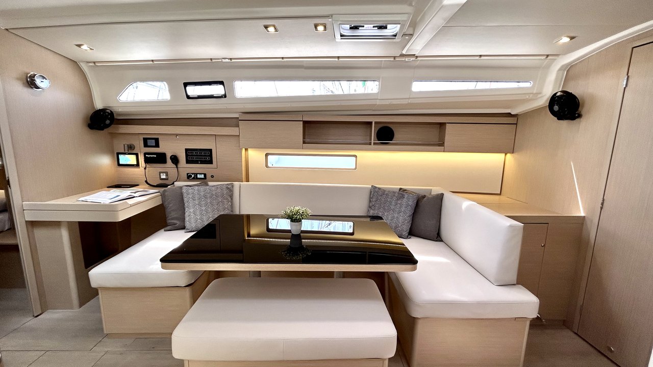 Photo #8 - Oceanis 40.1 (Valkyrie) en Corfou - 36448