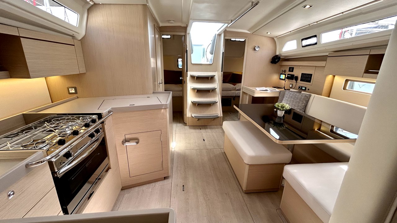 Photo #9 - Oceanis 40.1 (Valkyrie) en Corfou - 36448