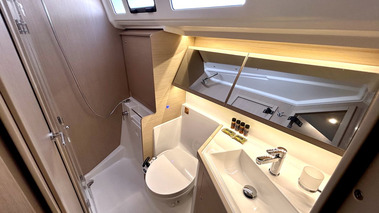 Photo #18 - Oceanis 40.1 (Valkyrie) en Corfou - 36448