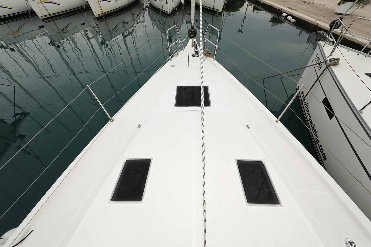 Photo #5 - Bavaria C42 (Noana) in Trogir - 36470