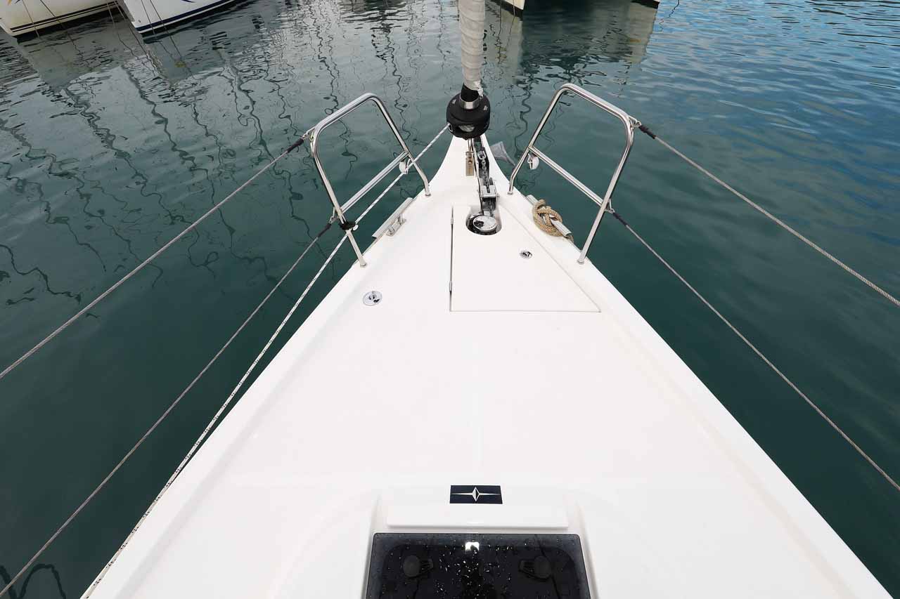 Photo #9 - Bavaria C42 (Valentin) in Trogir - 36471