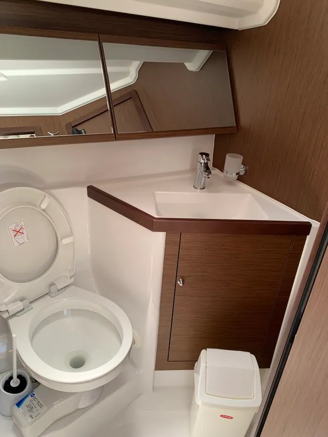 Photo #18 - Oceanis 40.1 - 3 cab. (Northern Light) in Trogir - 36476