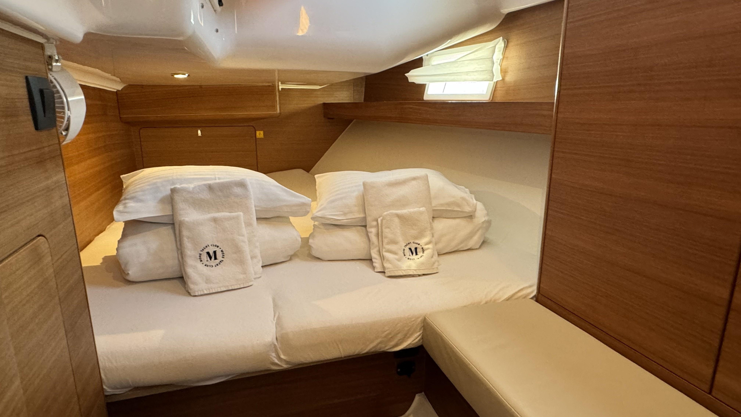 Photo #4 - Elan Impression 45.1 (Ziggy) en Trogir - 36487