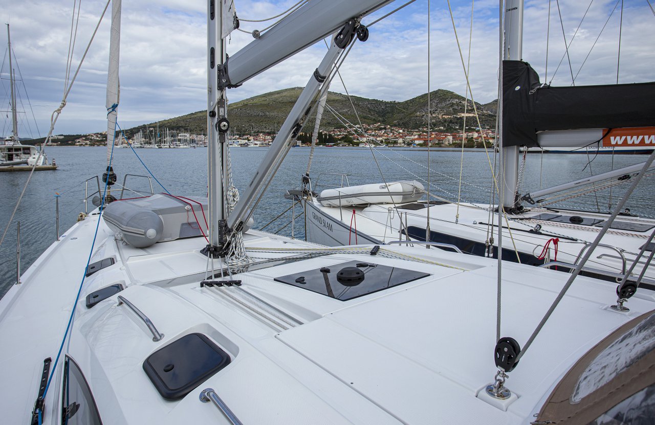 Photo #5 - Elan Impression 50 - 5 + 1 cab. (Elysium I) in Trogir - 36495