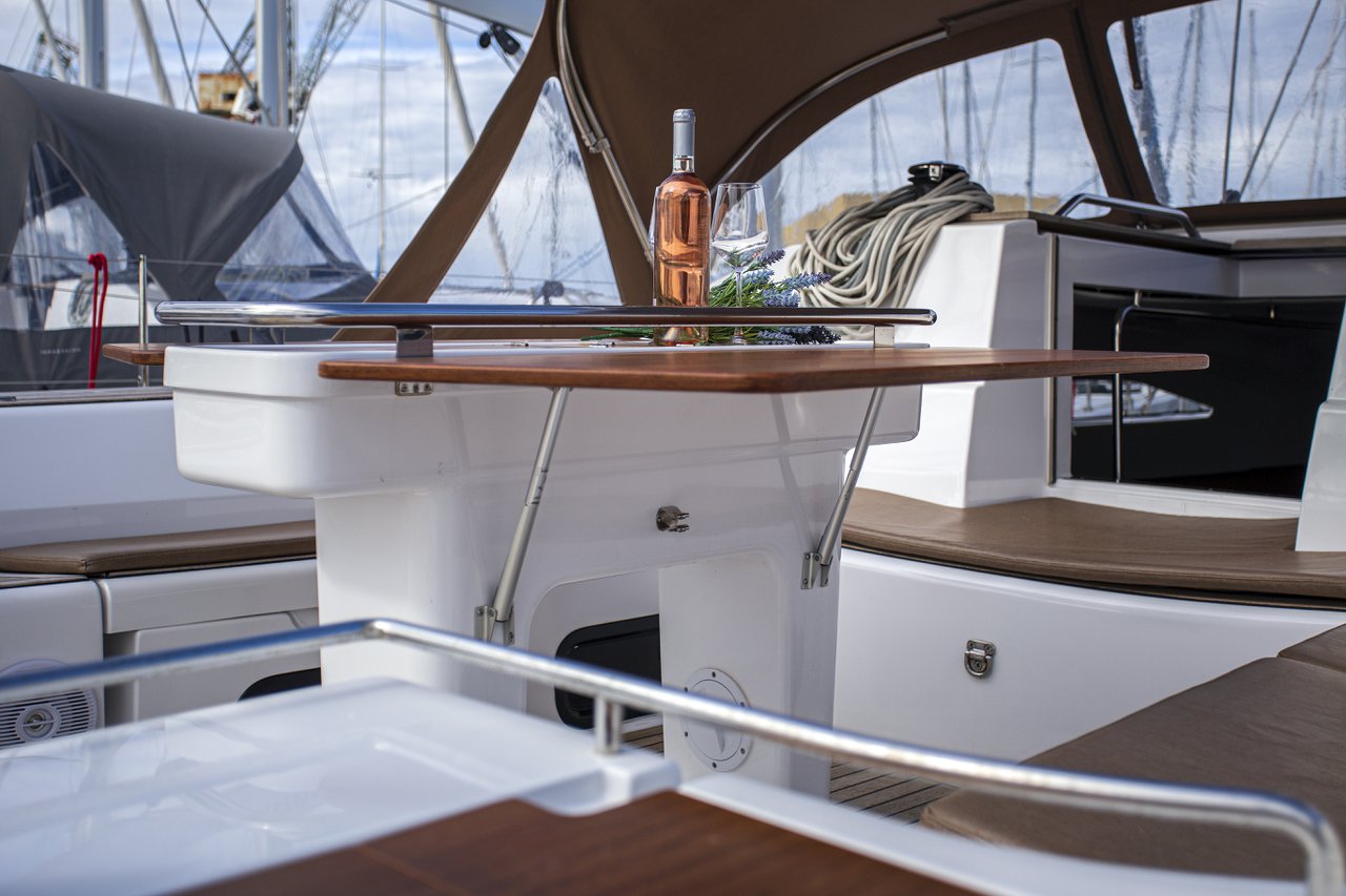 Photo #9 - Elan Impression 50 - 5 + 1 cab. (Elysium I) in Trogir - 36495