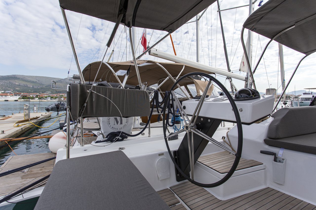 Photo #10 - Dufour 530 (Sonja) in Trogir - 36501